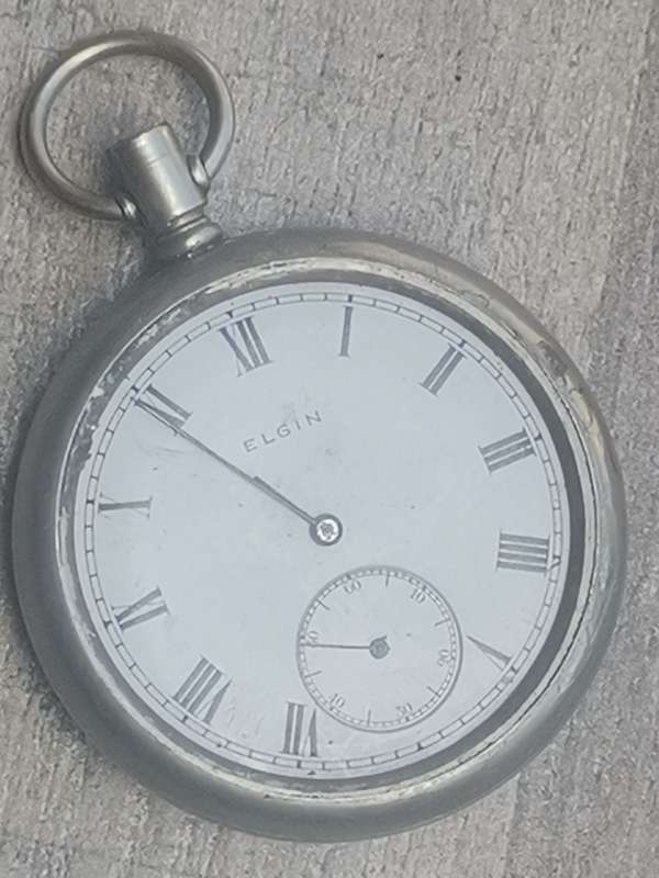 VINTAGE ELGIN POCKET WATCH - WORKS BUT NO CROWN