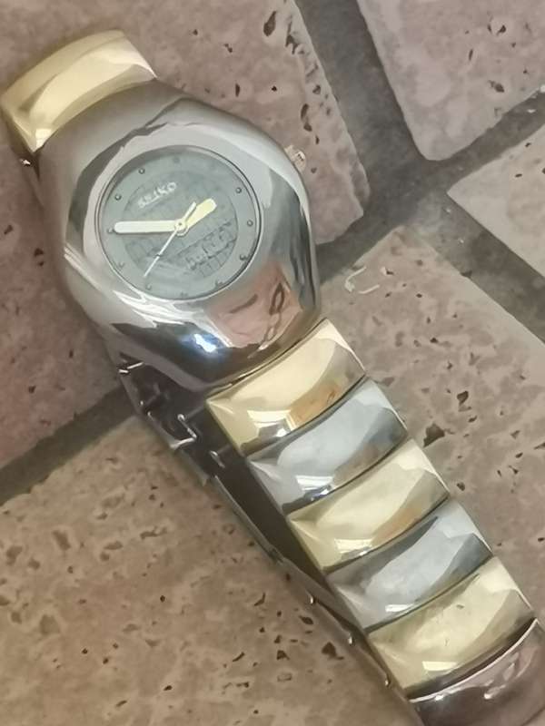 STUNNING LADIES SEIKO WATCH IN EXCELLENT WORKING CONDITION