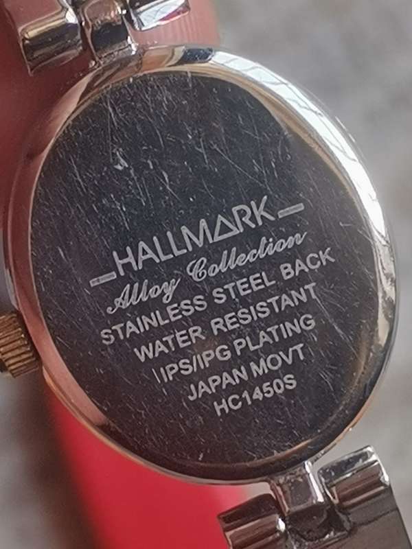 STUNNING LADIES HALLMARK 2 TONE WATCH IN EXCELLENT WORKING CONDITION