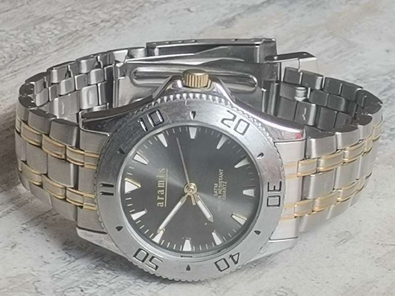 MENS FULL STAINLESS STEEL ARAMIS WATCH WITH ROTATING BEZEL IN EXCELLENT WORKING CONDITION