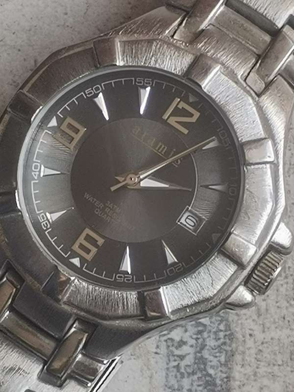 MENS ARAMIS STAINLESS STEEL WATCH IN EXCELLENT WORKING CONDITION