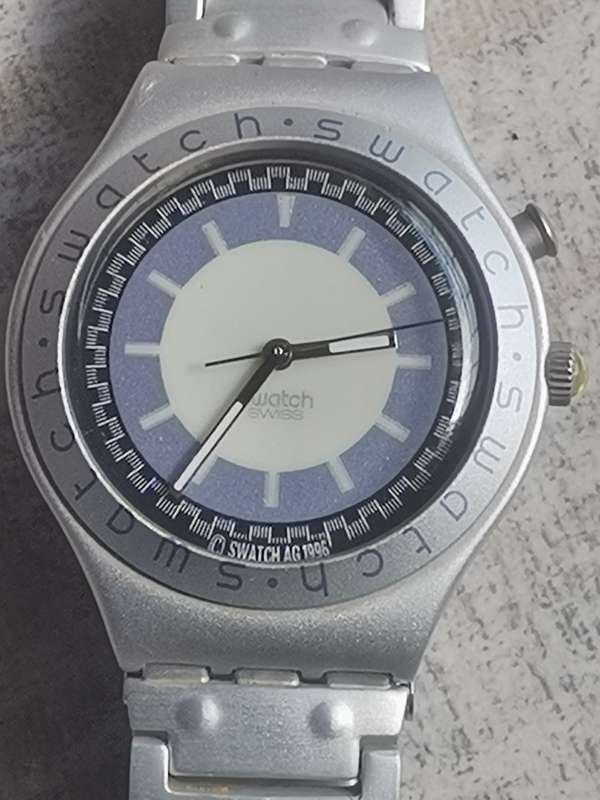 MENS SWATCH SWISS MADE WATCH IN EXCELLENT WORKING CONDITION