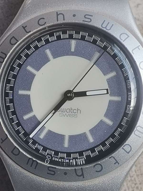 MENS SWATCH SWISS MADE WATCH IN EXCELLENT WORKING CONDITION