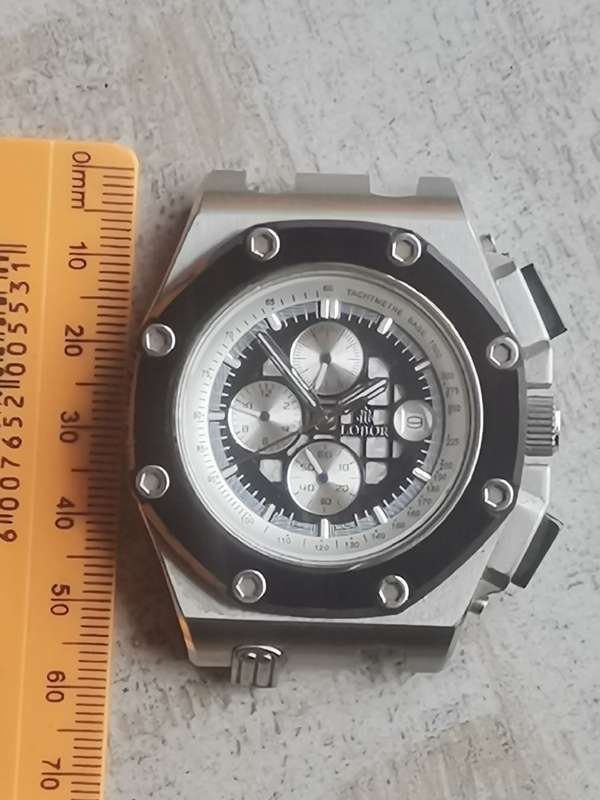MENS LOBOR CHRONOGRAPH WATCH IN EXCELLENT WORKING CONDITION