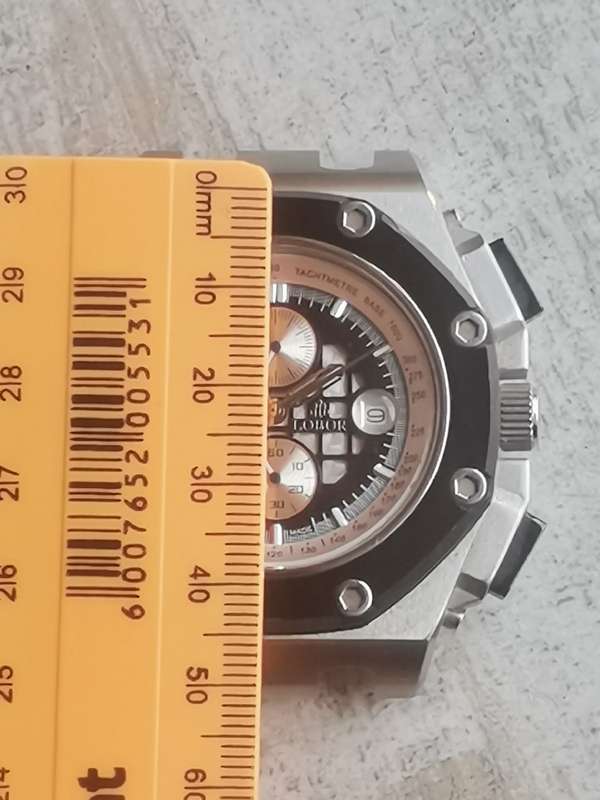 MENS LOBOR CHRONOGRAPH WATCH IN EXCELLENT WORKING CONDITION