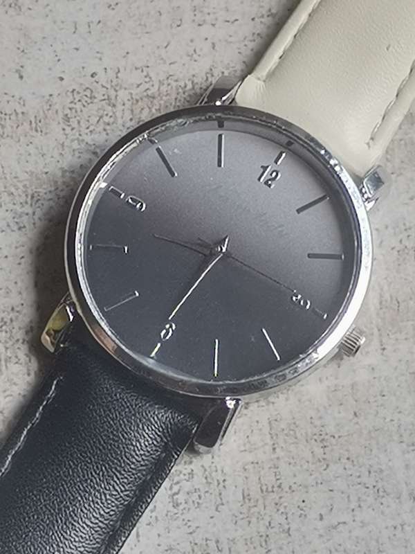 LADIES CHARM LADY WATCH IN EXCELLENT WORKING CONDITION