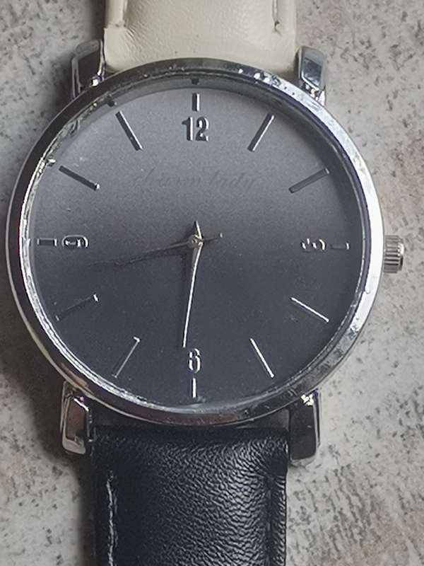 LADIES CHARM LADY WATCH IN EXCELLENT WORKING CONDITION