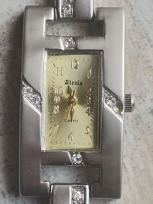 STYLISH ALEXIS LADIES WATCH IN EXCELLENT WORKING CONDITION