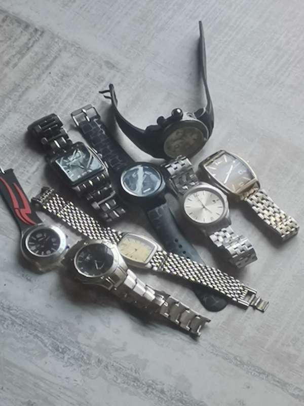 MENS UNTESTED WATCHES FOR SPARES OR REPAIRS