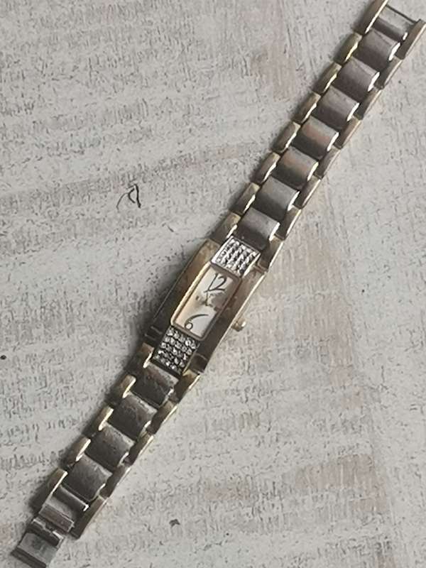 LADIES 2 TONE LANCO WATCH IN EXCELLENT WORKING CONDITION