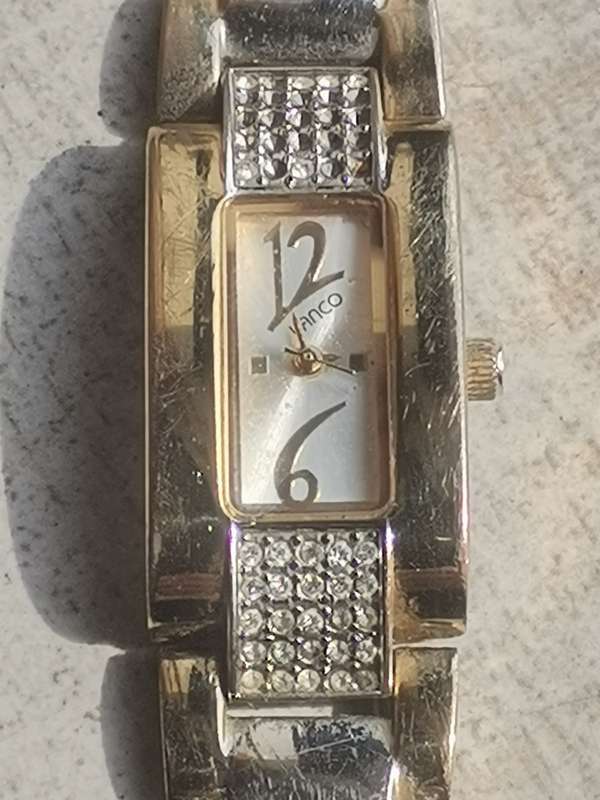LADIES 2 TONE LANCO WATCH IN EXCELLENT WORKING CONDITION