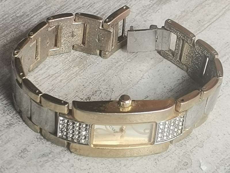 LADIES 2 TONE LANCO WATCH IN EXCELLENT WORKING CONDITION