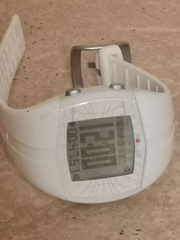 MENS POLAR F40 FITNESS AND HEART RATE MONITOR WATCH IN EXCELLENT WORKING CONDITION