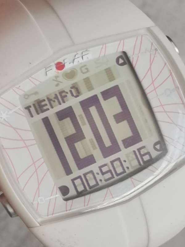 MENS POLAR F40 FITNESS AND HEART RATE MONITOR WATCH IN EXCELLENT WORKING CONDITION