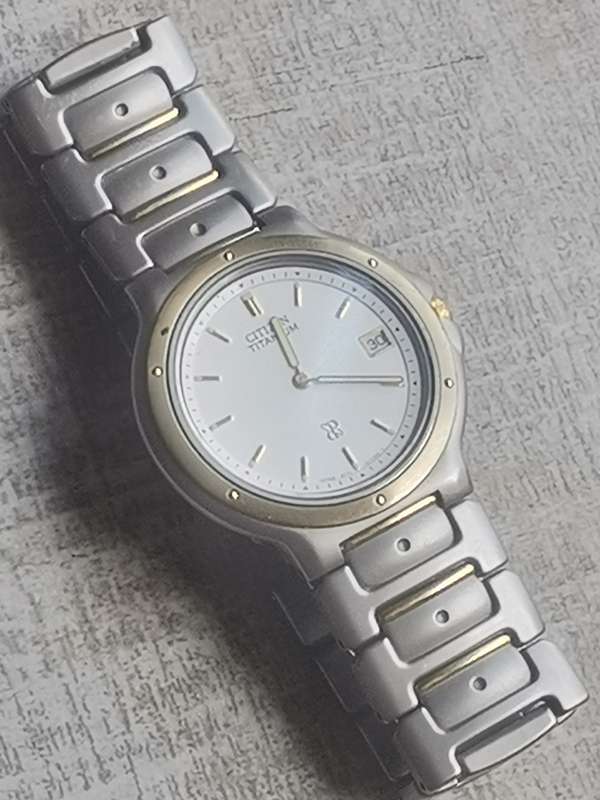 MENS CITIZEN TITANIUM WATCH - UNTESTED SELLING AS IS