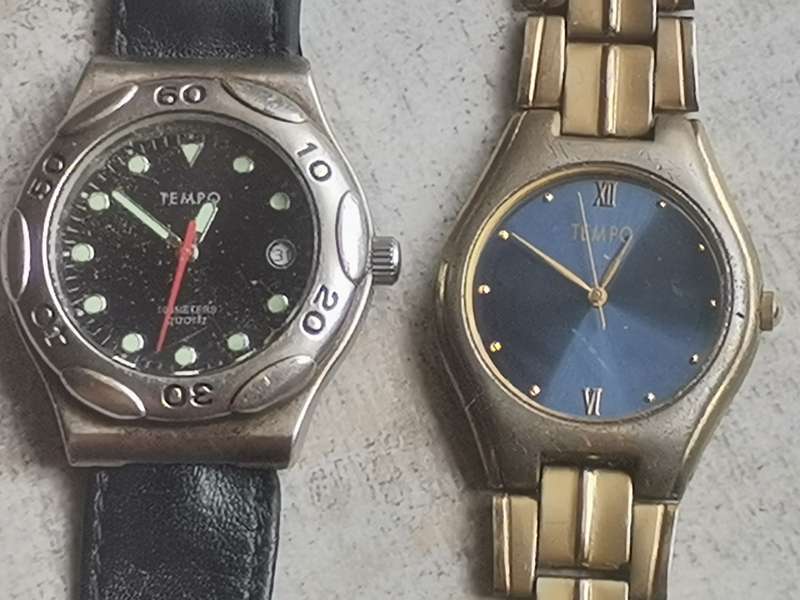 MENS TEMPO WATCHES BOTH IN EXCELLENT WORKING CONDITION - BIDDING FOR BOTH