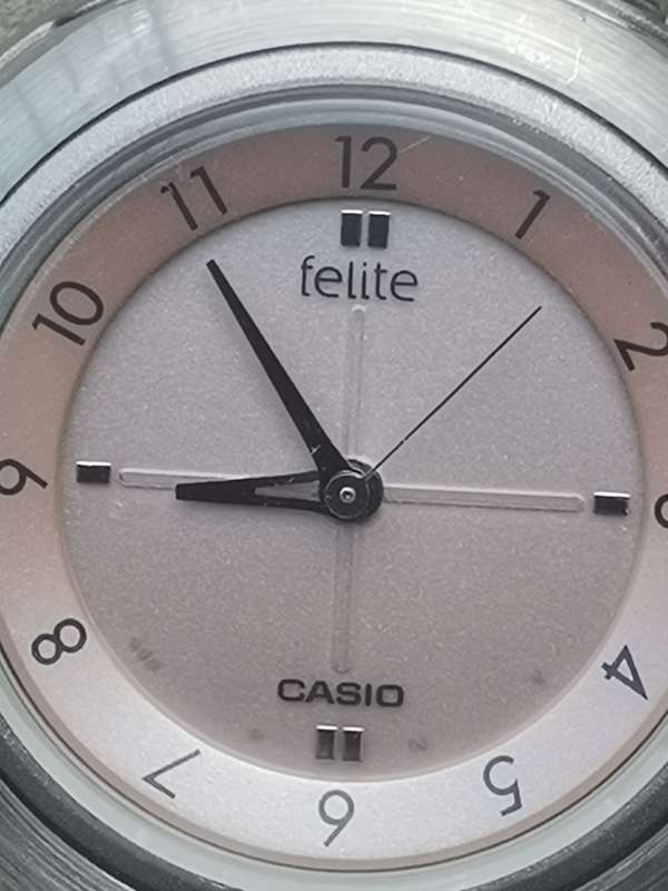 LADIES CASIO FELITE WATCH IN GOOD WORKING CONDITION