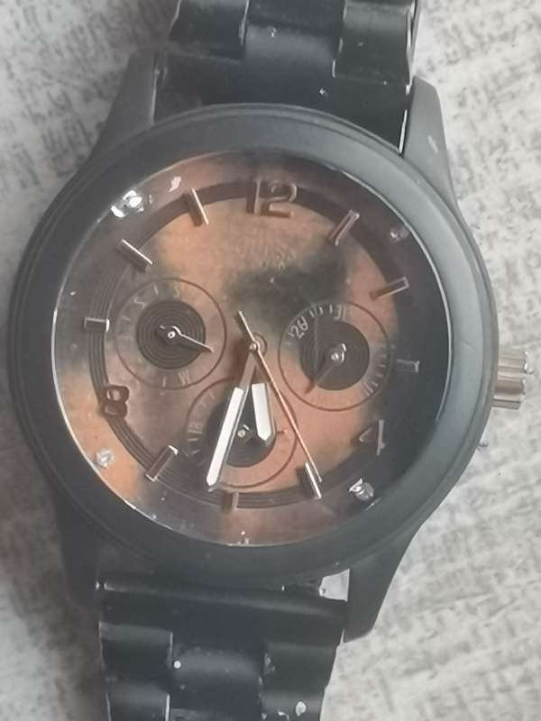 GUESS MENS WATCH IN EXCELLENT WORKING CONDITION