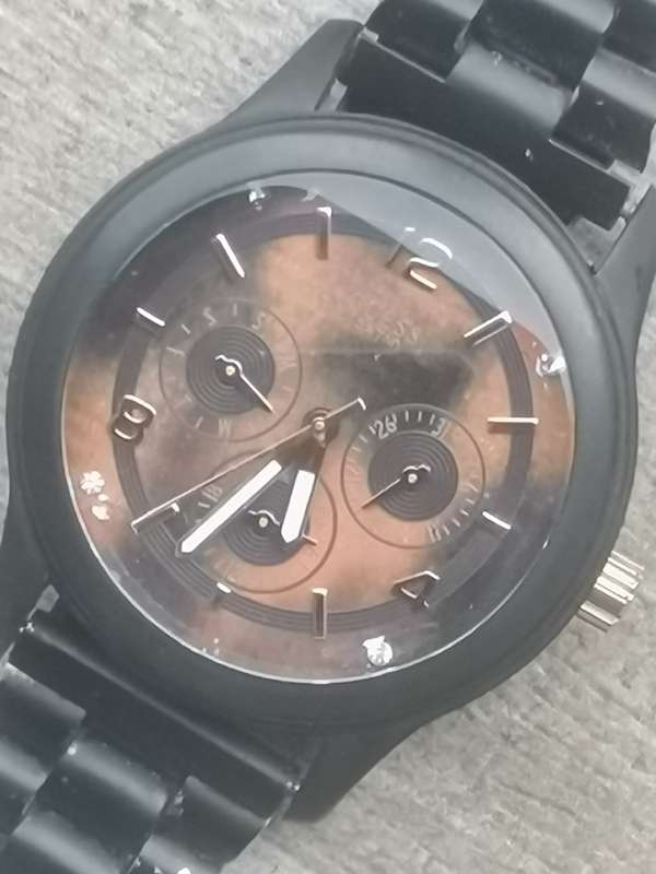 GUESS MENS WATCH IN EXCELLENT WORKING CONDITION