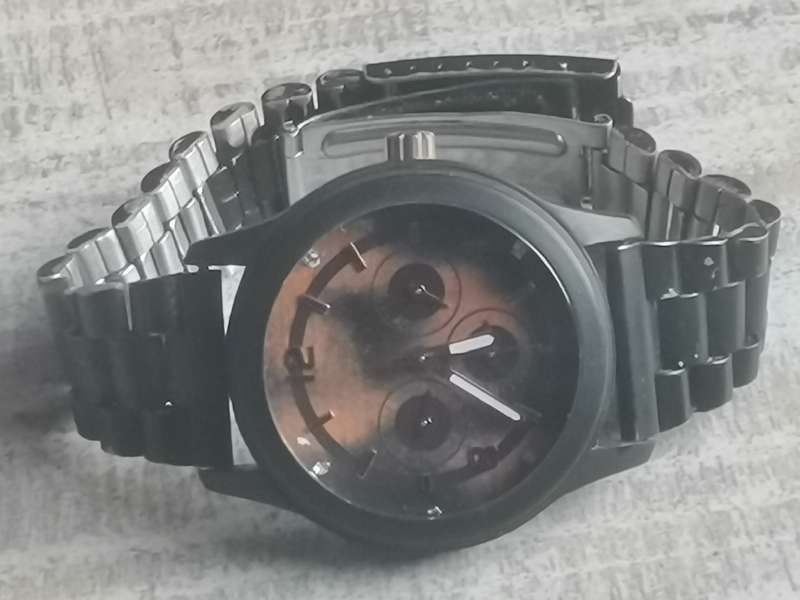 GUESS MENS WATCH IN EXCELLENT WORKING CONDITION