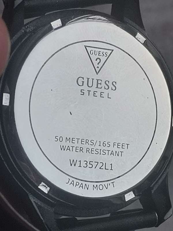 GUESS MENS WATCH IN EXCELLENT WORKING CONDITION