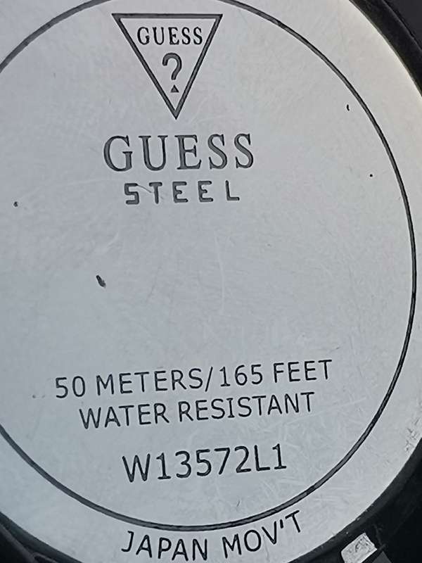 GUESS MENS WATCH IN EXCELLENT WORKING CONDITION