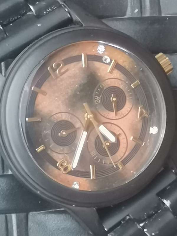 GUESS MENS WATCH IN EXCELLENT WORKING CONDITION