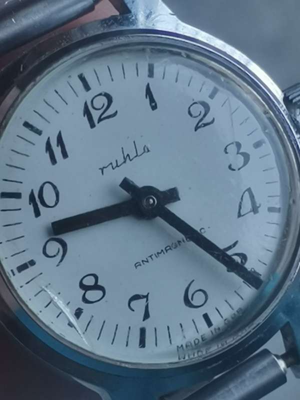 LADIES RUHLA GERMAN MADE WATCH IN WORKING CONDITION