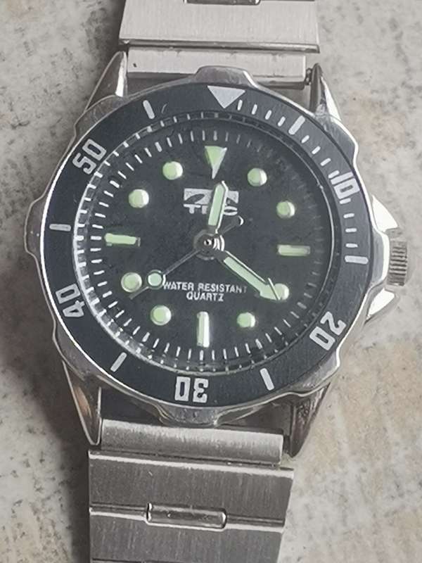 STUNNING LADIES TEC WATCH WITH ROTATING BEZEL IN EXCELLENT WORKING CONDITION
