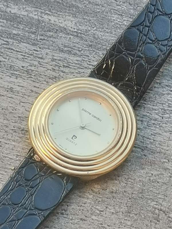 STUNNING LADIES GOLD PIERRE CARDIN WATCH IN EXCELLENT WORKING CONDITION