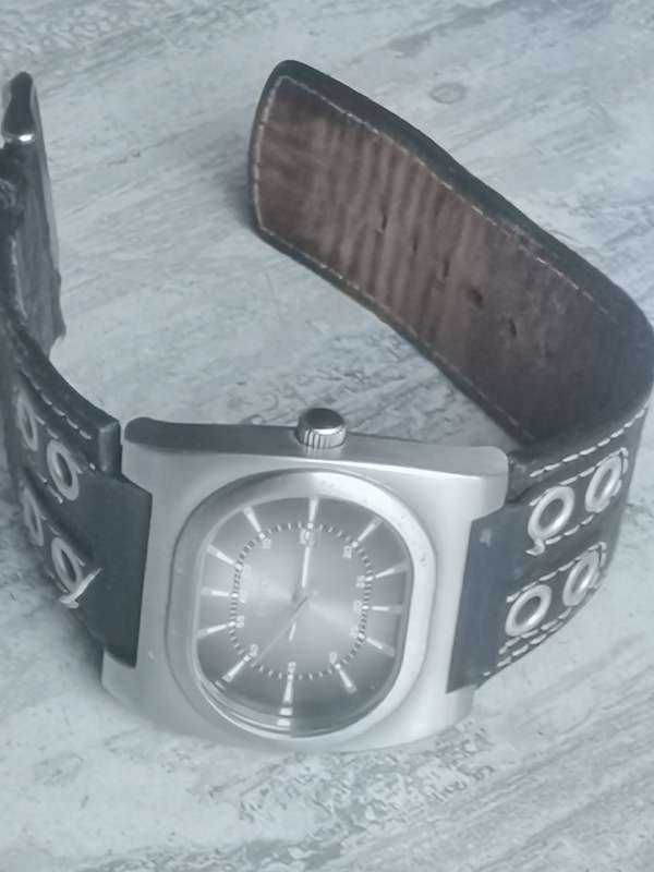 MENS TEMPO 45MM WATCH IN EXCELLENT WORKING CONDITION