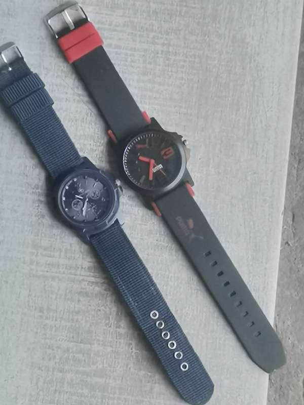 MENS WATCHES BOTH IN EXCELLENT WORKING CONDITION - BIDDING FOR BOTH