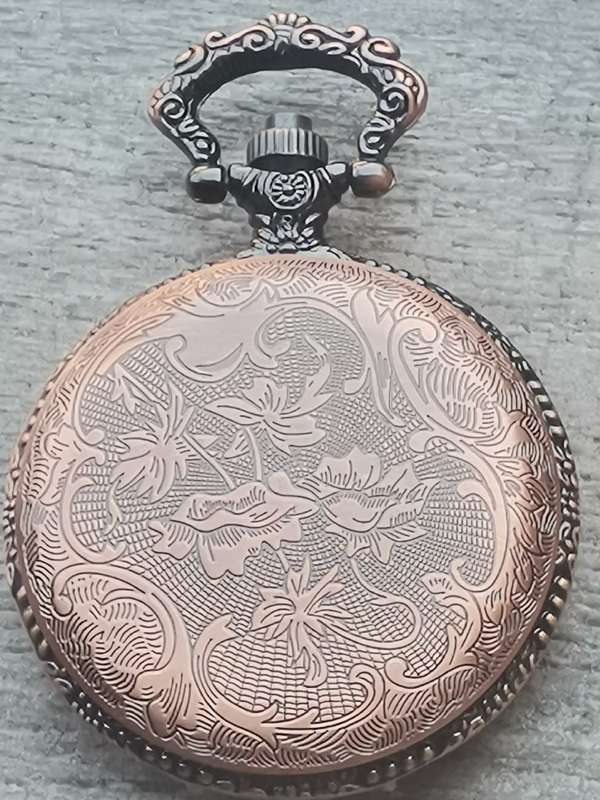 MENS POCKET WATCH IN EXCELLENT WORKING CONDITION