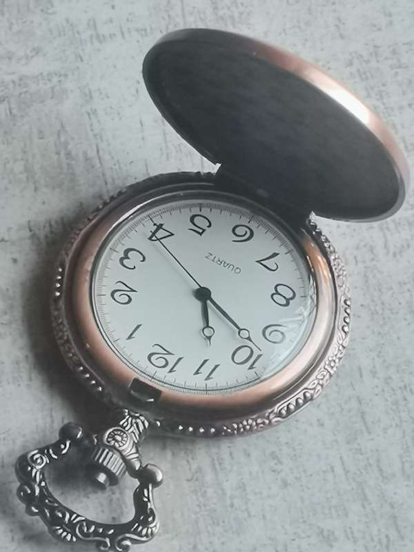 MENS POCKET WATCH IN EXCELLENT WORKING CONDITION