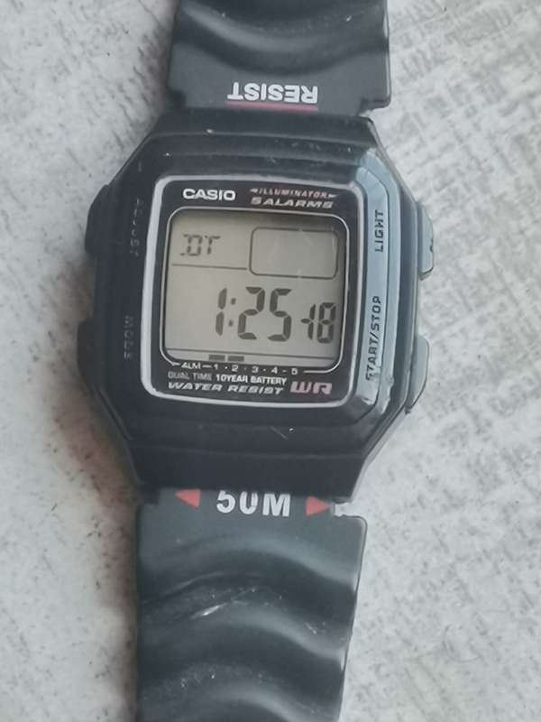 MENS CASIO F-201WA WATCH IN EXCELLENT WORKING CONDITION