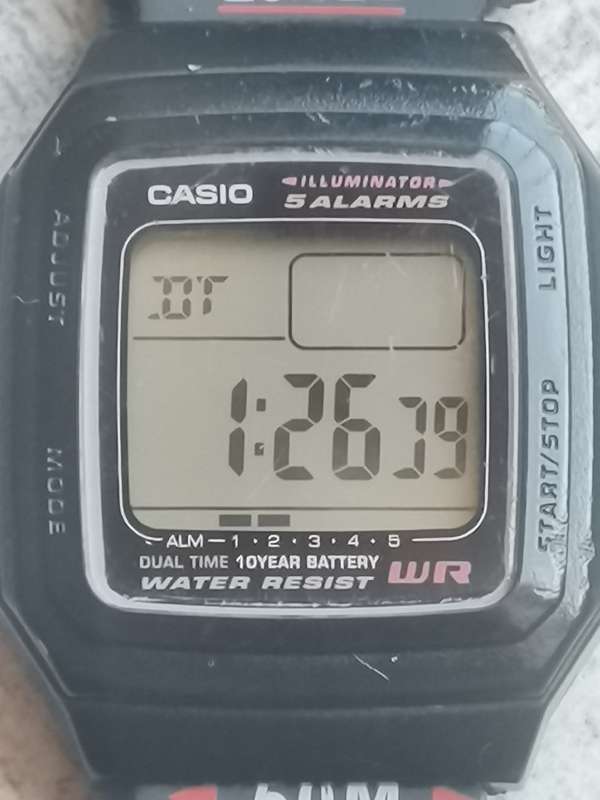 MENS CASIO F-201WA WATCH IN EXCELLENT WORKING CONDITION