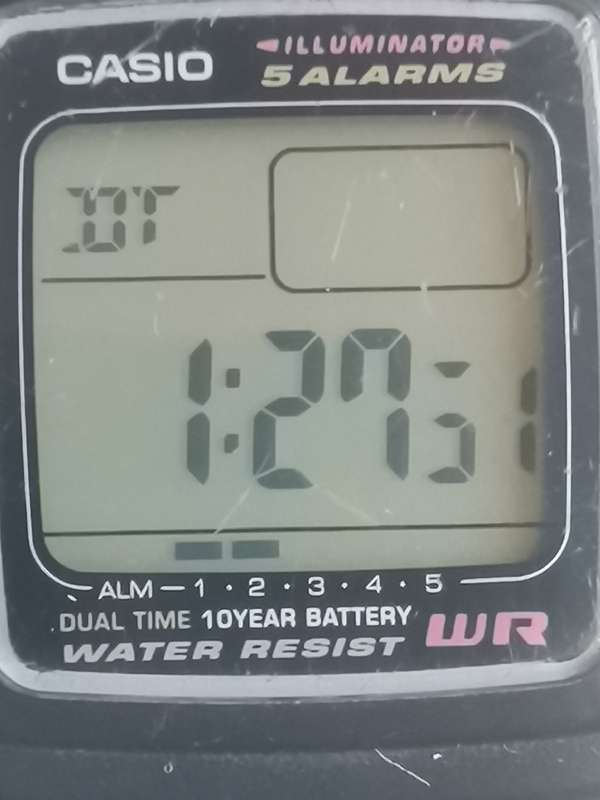 MENS CASIO F-201WA WATCH IN EXCELLENT WORKING CONDITION
