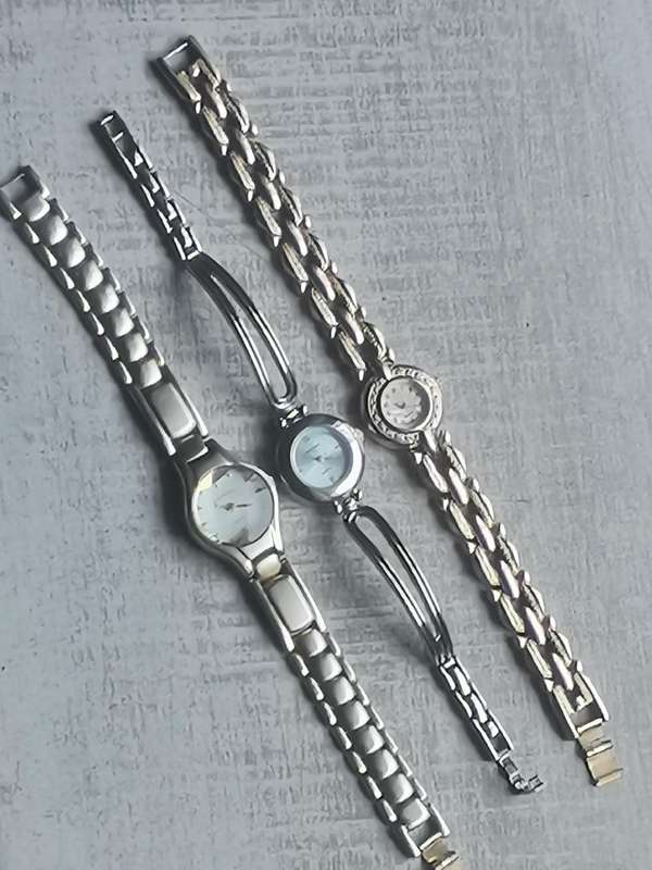 LADIES WATCH COLLECTION ALL IN EXCELLENT WORKING CONDITION - BIDDING FOR ALL 3 WATCHES