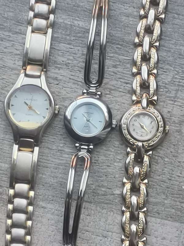 LADIES WATCH COLLECTION ALL IN EXCELLENT WORKING CONDITION - BIDDING FOR ALL 3 WATCHES