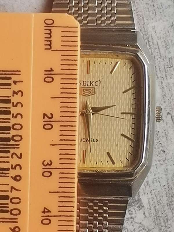 VINTAGE SEIKO MENS WATCH IN EXCELLENT WORKING CONDITION - PLEASE READ DESCRIPTION