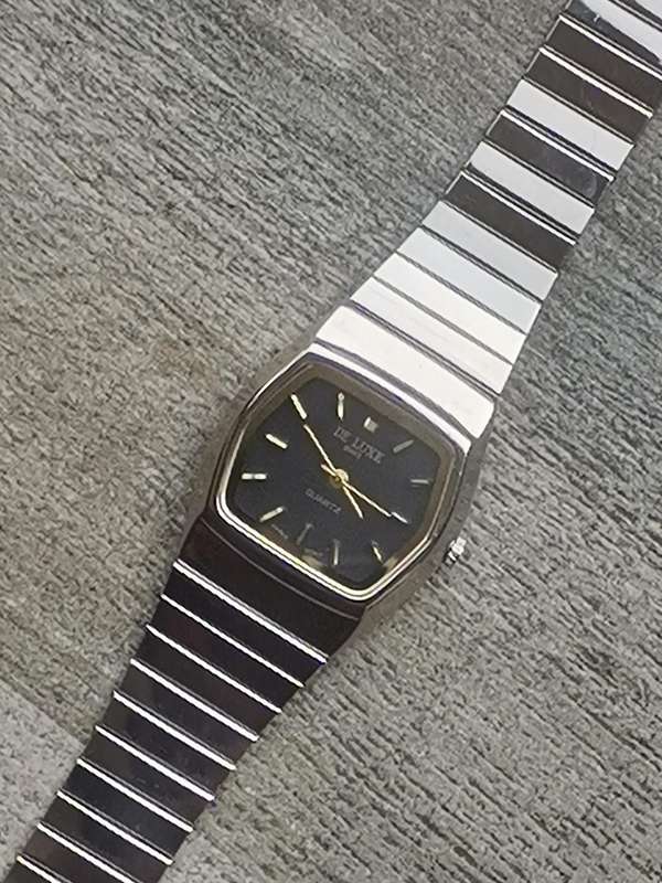 LADIES DE LUXE WATCH IN EXCELLENT WORKING CONDITION