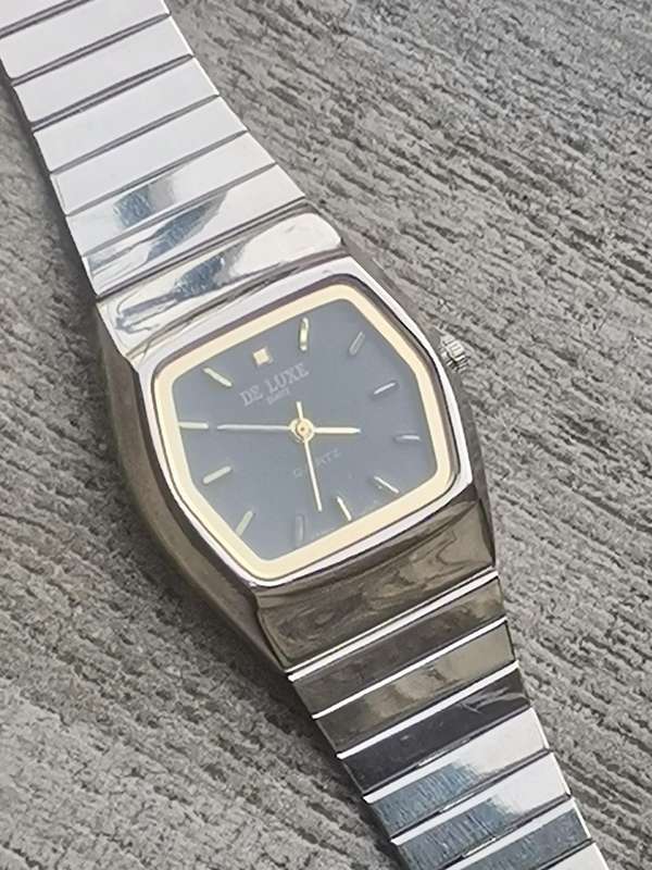 LADIES DE LUXE WATCH IN EXCELLENT WORKING CONDITION