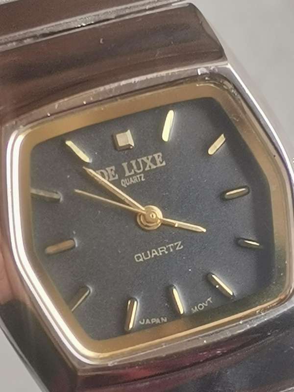 LADIES DE LUXE WATCH IN EXCELLENT WORKING CONDITION
