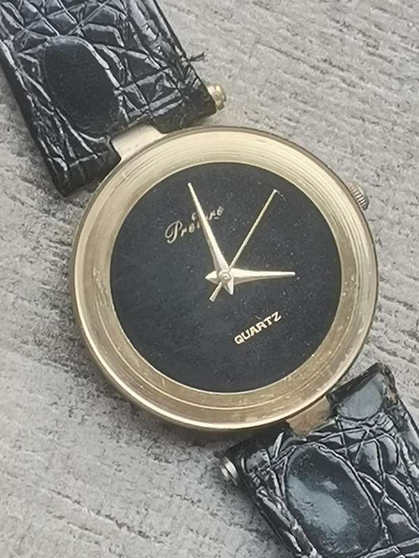 LADIES PREIRRE WATCH IN EXCELLENT WORKING CONDITION