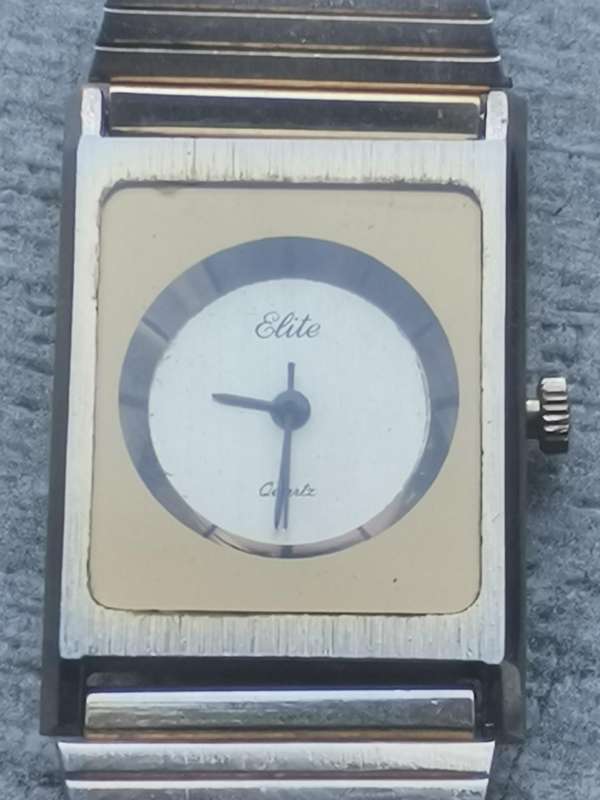 LADIES WATCH COLLECTION ALL IN EXCELLENT WORKING CONDITION - BIDDING FOR ALL 5 WATCHES