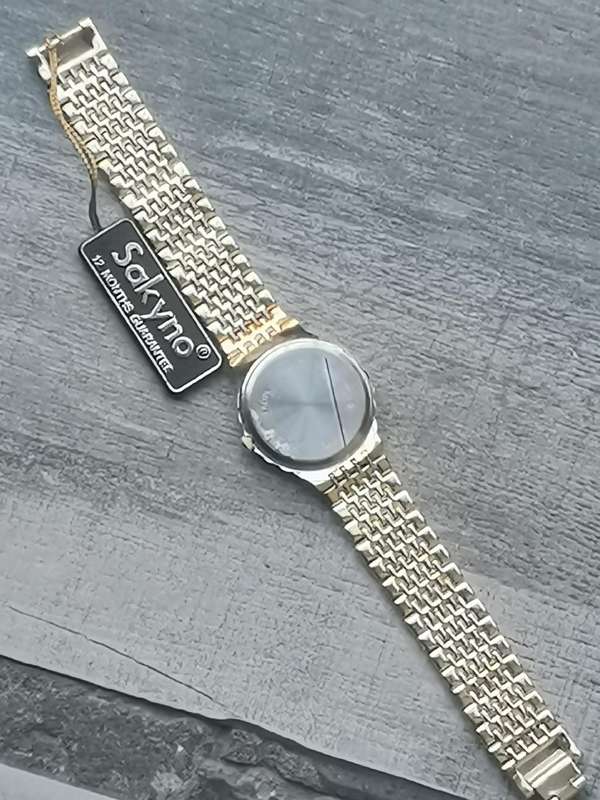 VINTAGE MENS SAKYNO ALL GOLD WATCH IN EXCELLENT WORKING CONDITION - NEW OLD STOCK
