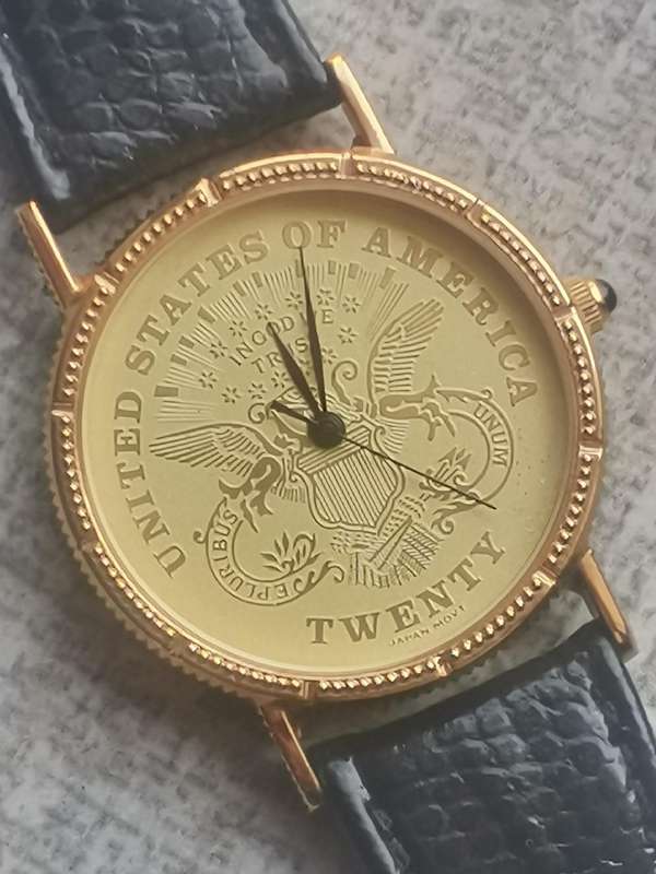MENS SONIC USA GOLD WATCH IN EXCELLENT WORKING CONDITION