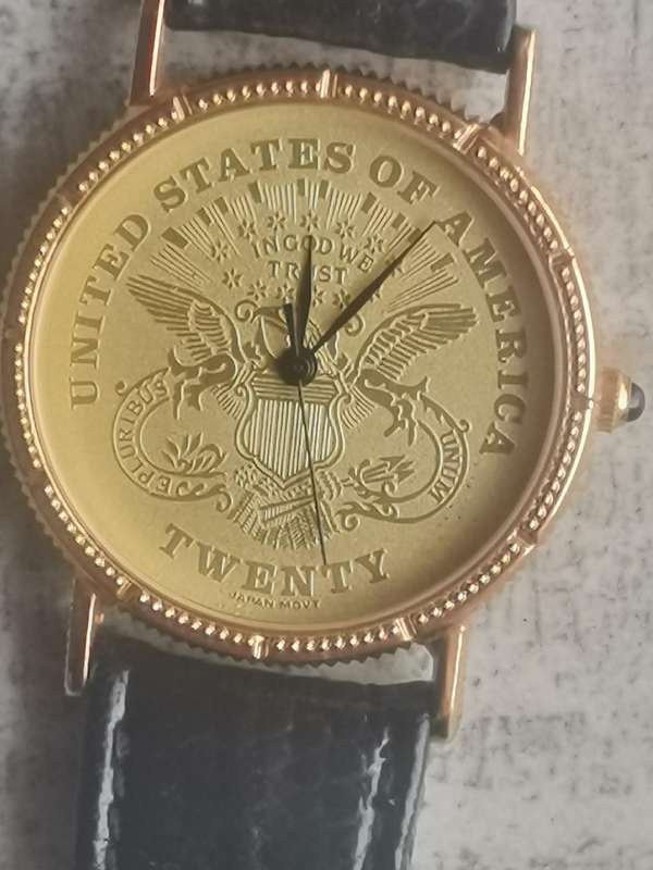 MENS SONIC USA GOLD WATCH IN EXCELLENT WORKING CONDITION