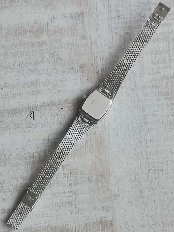 LADIES HOSAM STAINLESS STEEL WATCH WITH DAY/DATE FUNCTION IN EXCELLENT WORKING CONDITION