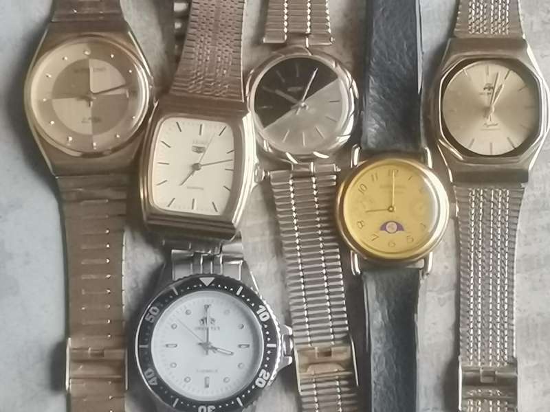 MENS VINTAGE WINDING WATCHES COLLECTION - MOST WORKS BIDDING FOR ALL 8 WATCHES
